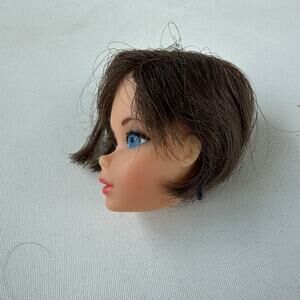 Vtg Barbie Doll Brunette Hair Fair 60s Mattel Japan MOD 1966 HEAD ONLY